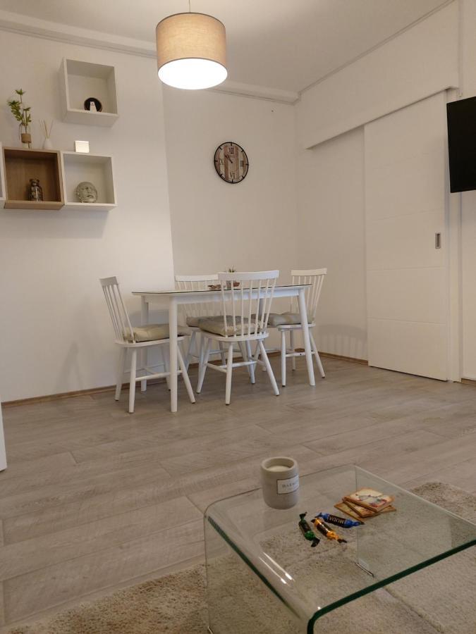 River Apartment Парасин Экстерьер фото